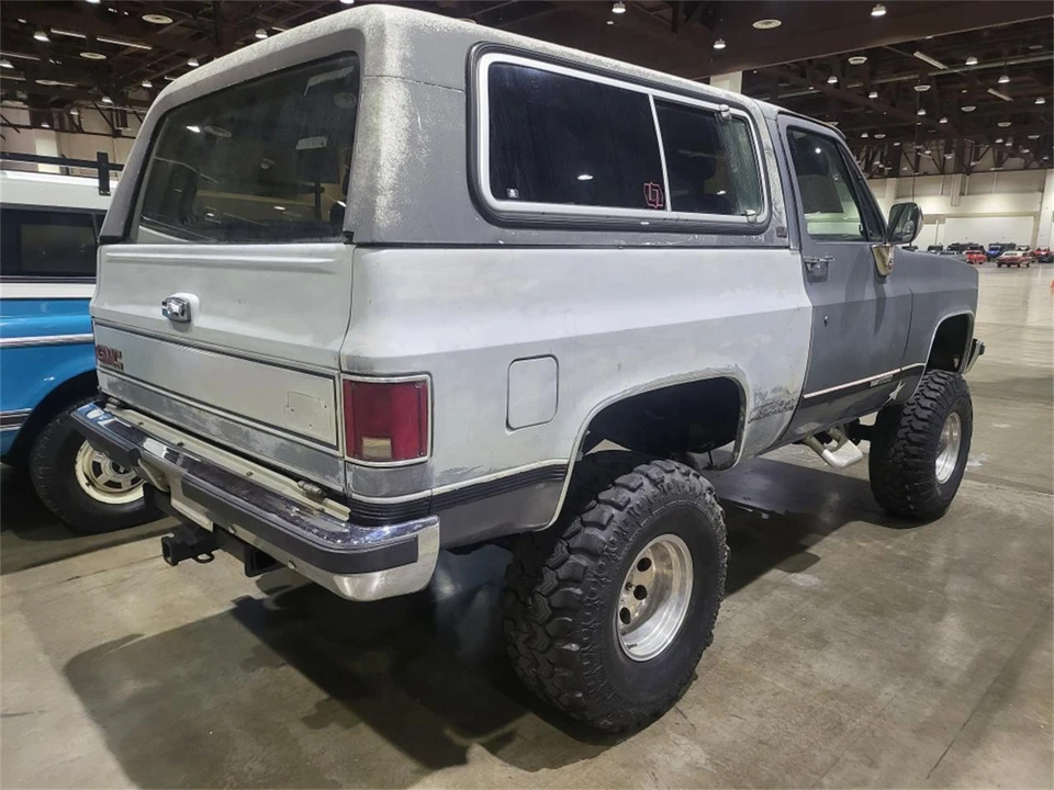 1989 GMC Jimmy 2nd Gen - Image 4 of 18
