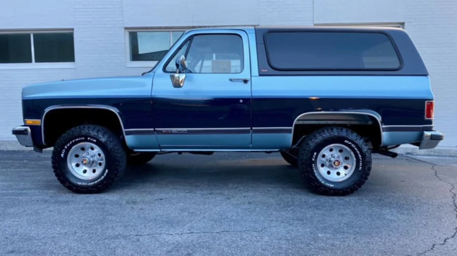 1989 GMC Jimmy 2nd Gen - Image 2 of 9