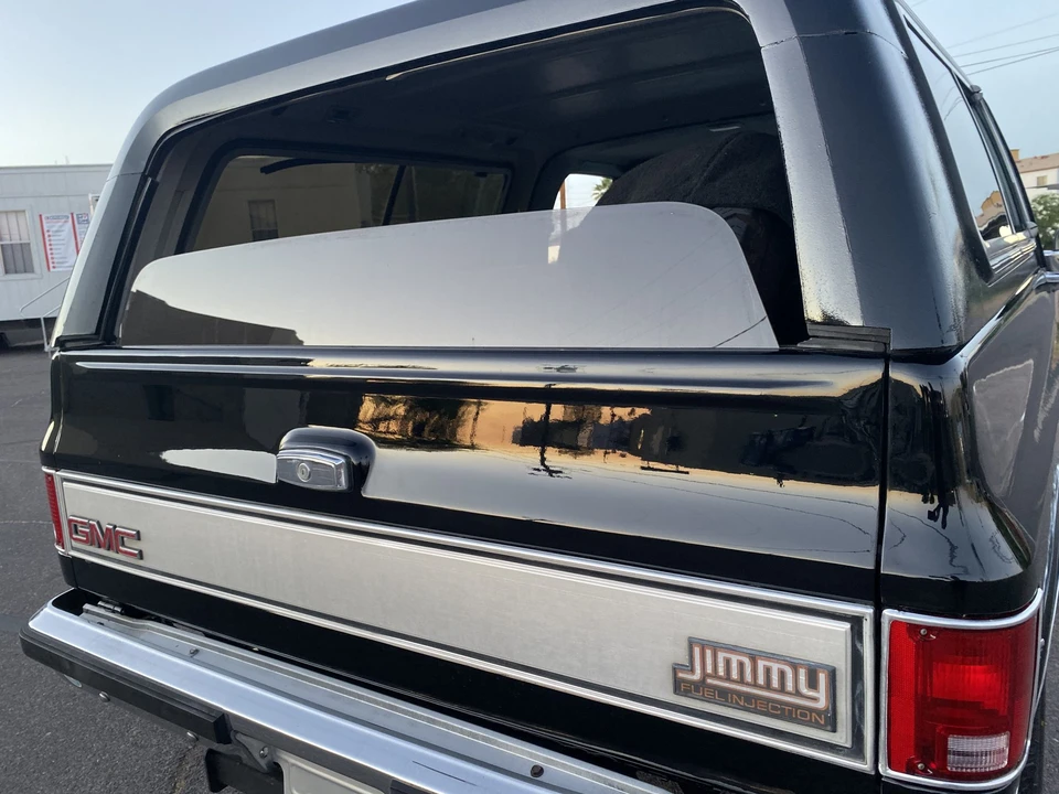 1989 GMC Jimmy 2nd Gen - Image 21 of 31