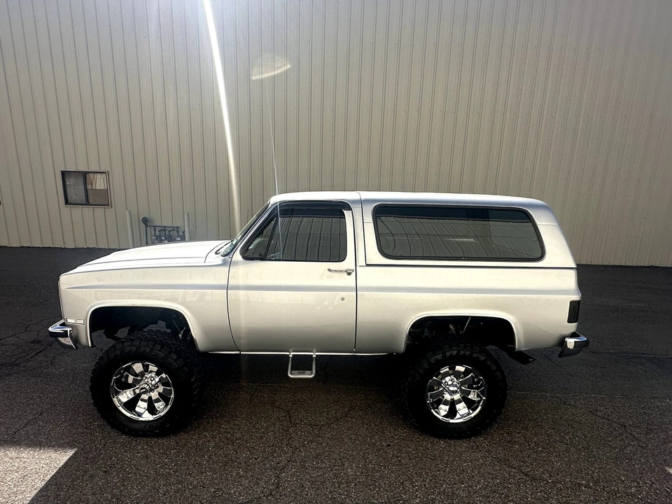 1989 GMC Jimmy 2nd Gen - Image 7 of 31