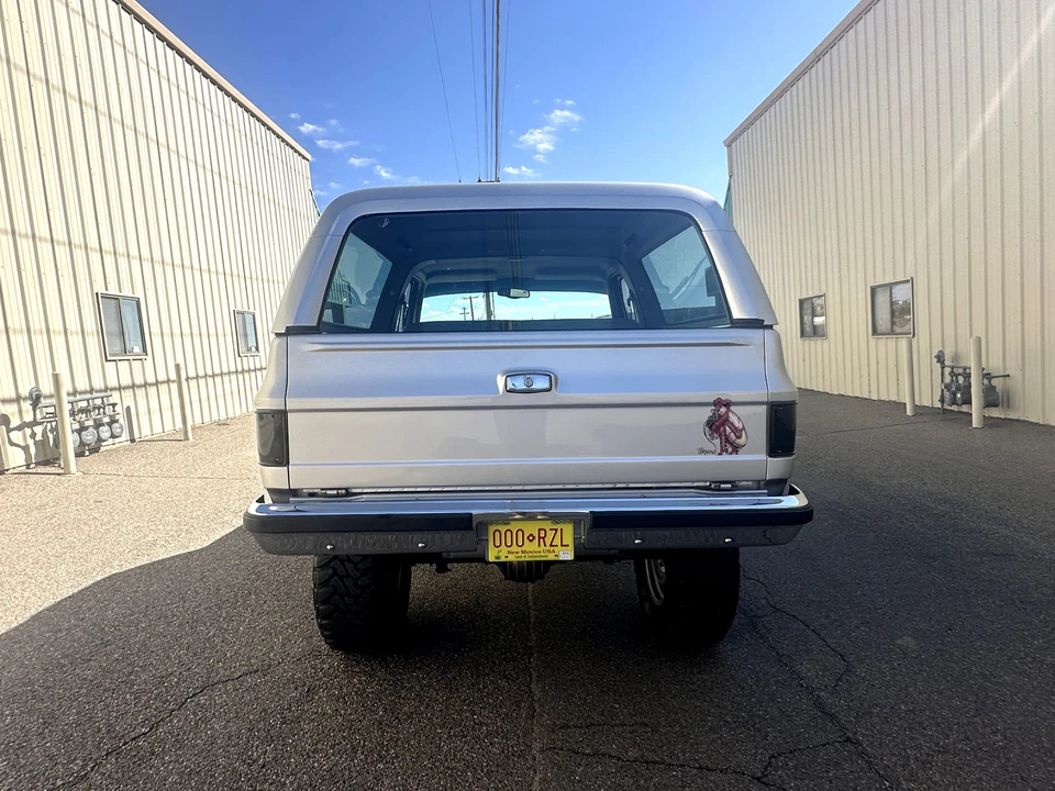 1989 GMC Jimmy 2nd Gen - Image 11 of 31