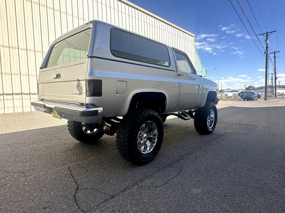 1989 GMC Jimmy 2nd Gen - Image 14 of 31