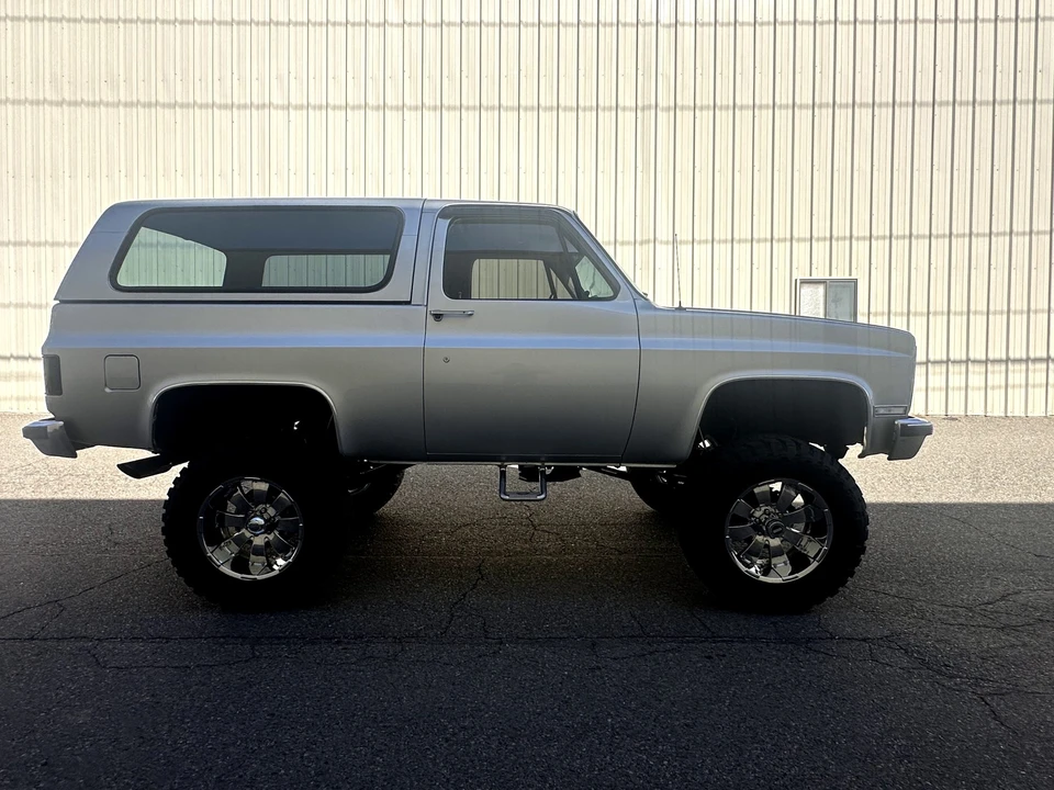1989 GMC Jimmy 2nd Gen - Image 16 of 31