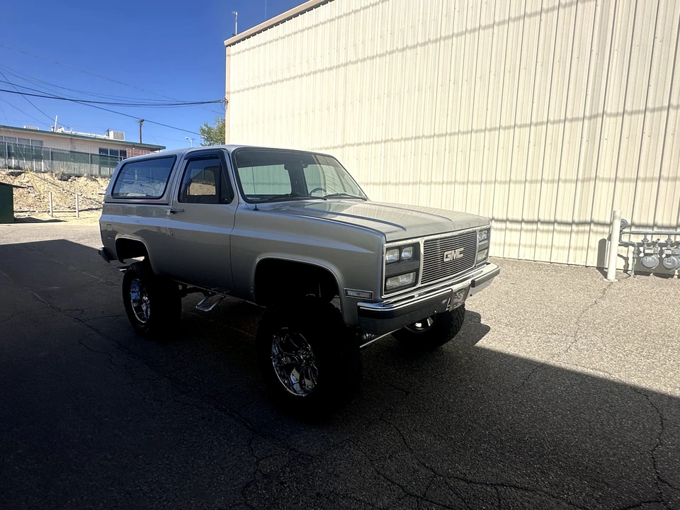 1989 GMC Jimmy 2nd Gen - Image 17 of 31