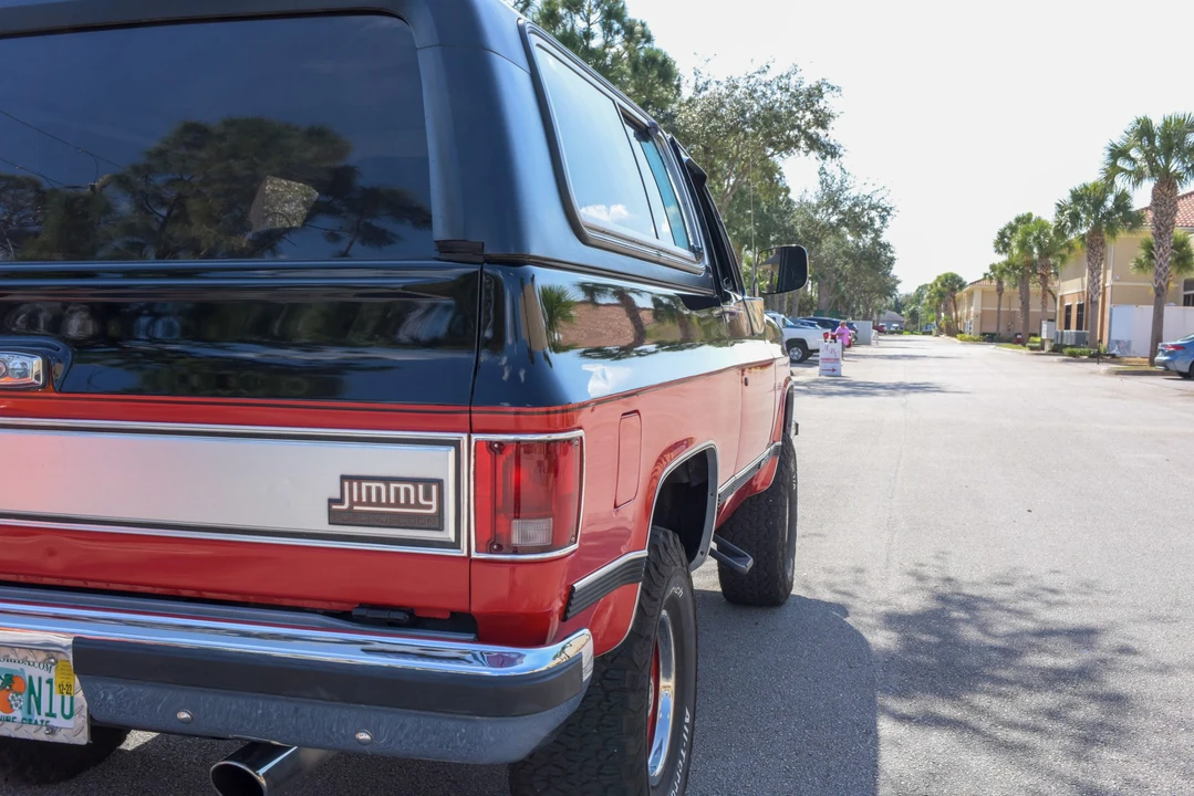 1989 GMC Jimmy 2nd Gen - Image 16 of 31