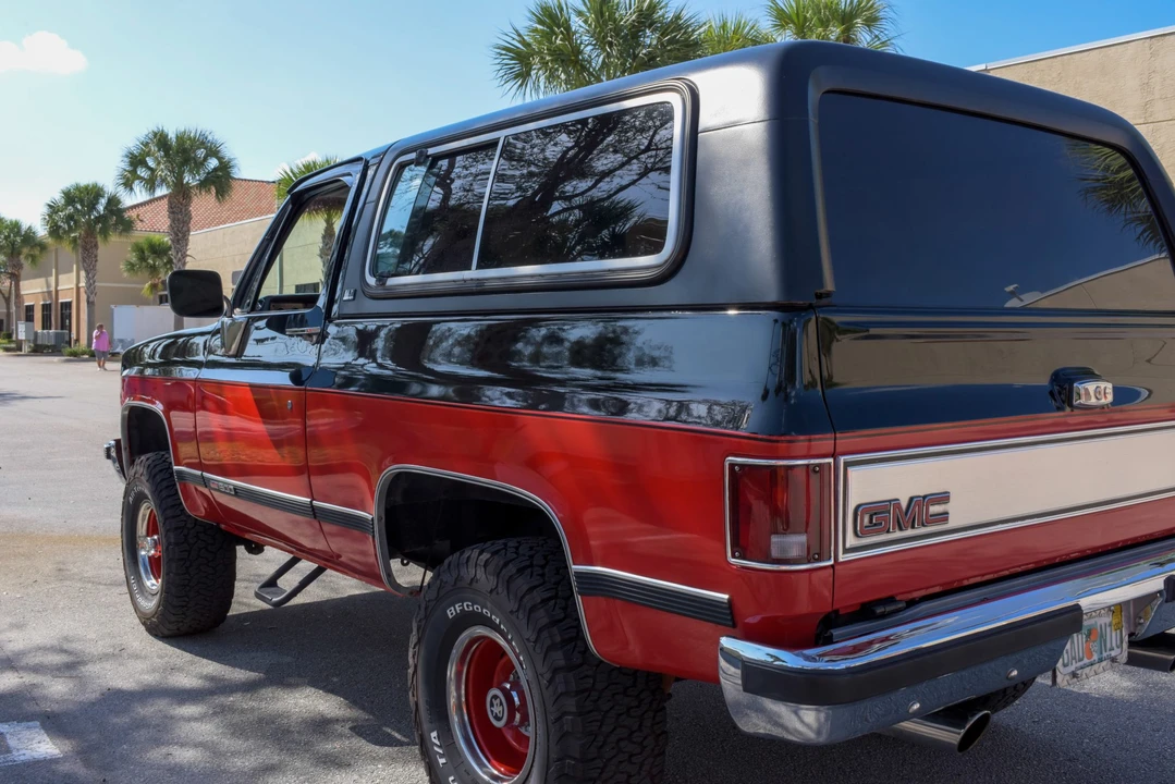 1989 GMC Jimmy 2nd Gen - Image 11 of 31