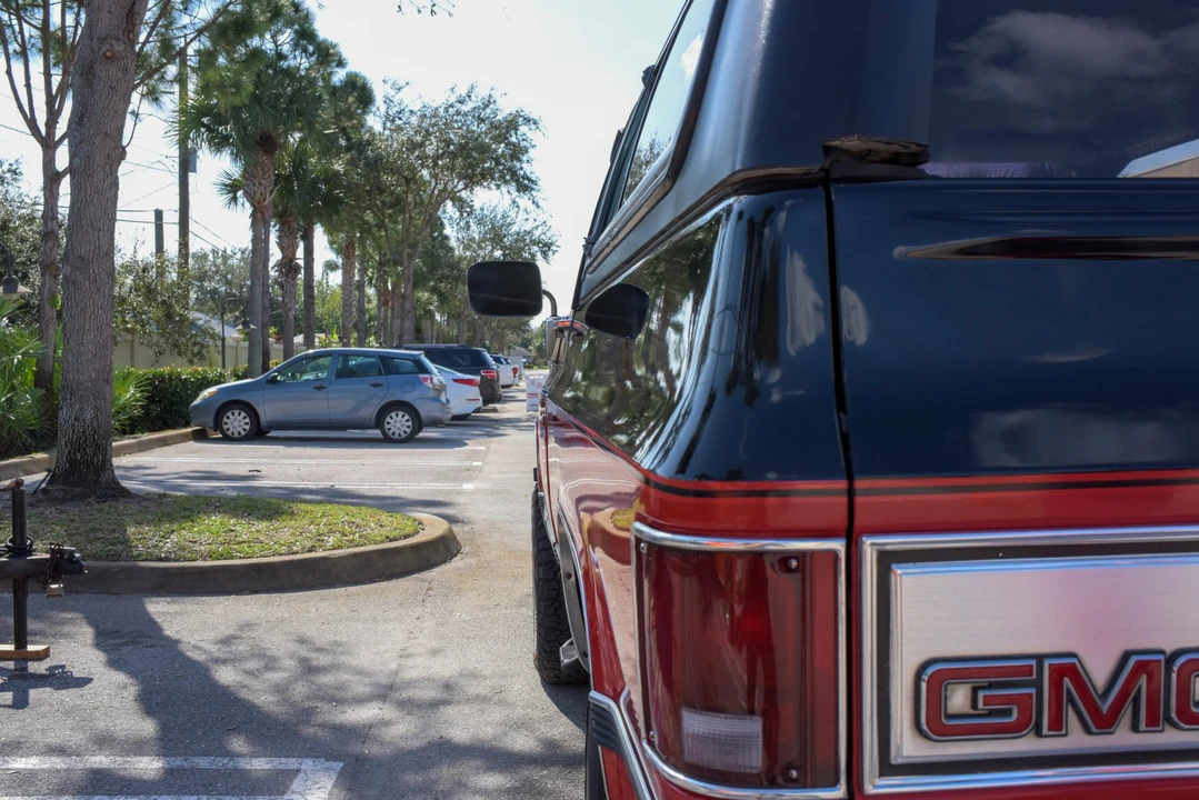 1989 GMC Jimmy 2nd Gen - Image 14 of 31