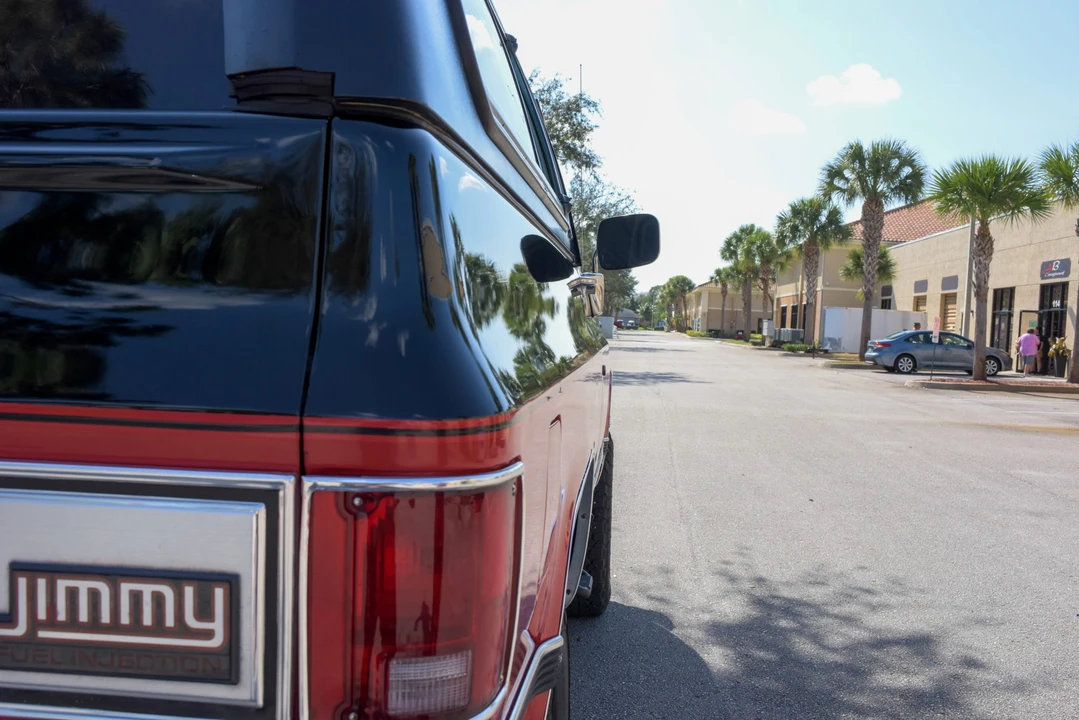 1989 GMC Jimmy 2nd Gen - Image 17 of 31