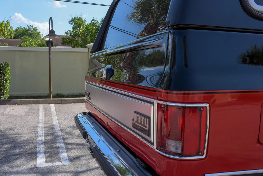 1989 GMC Jimmy 2nd Gen - Image 19 of 31
