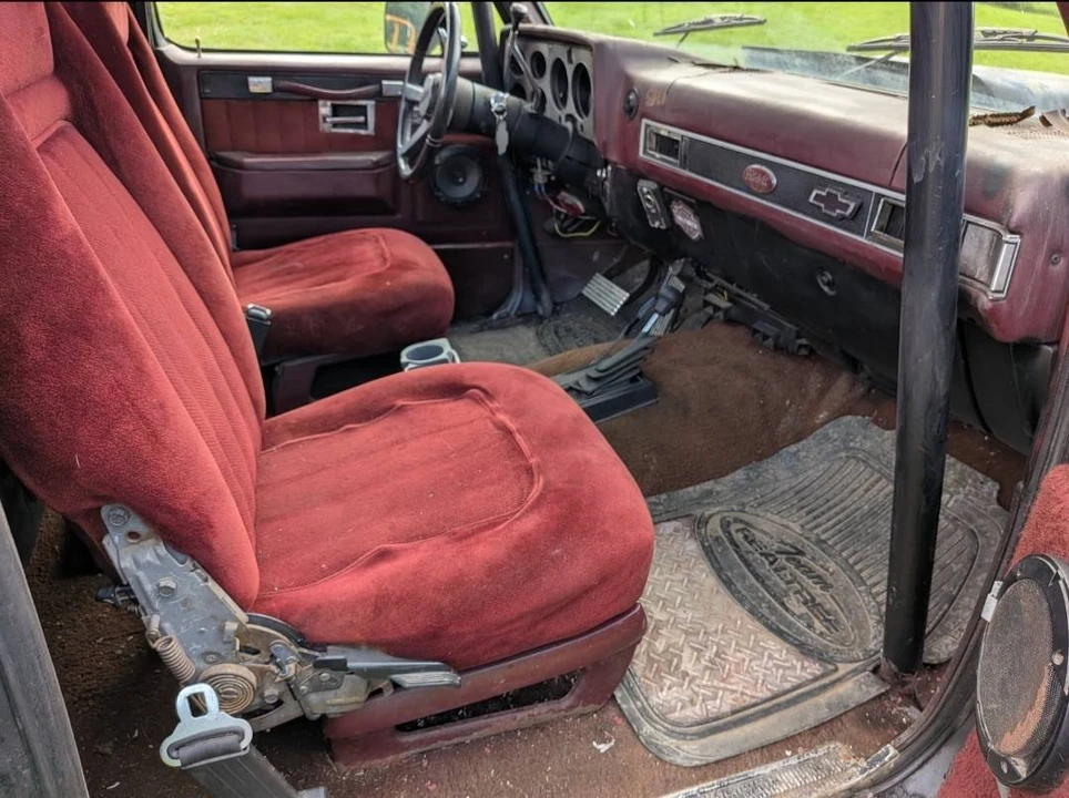 1989 GMC Jimmy 2nd Gen - Image 15 of 22