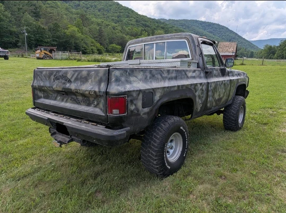 1989 GMC Jimmy 2nd Gen - Image 5 of 22