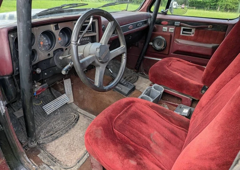 1989 GMC Jimmy 2nd Gen - Image 12 of 22