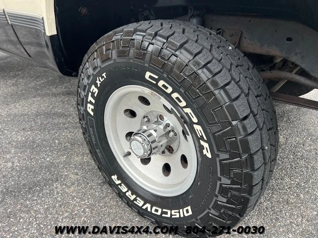 1989 GMC Jimmy 2nd Gen - Image 2 of 12