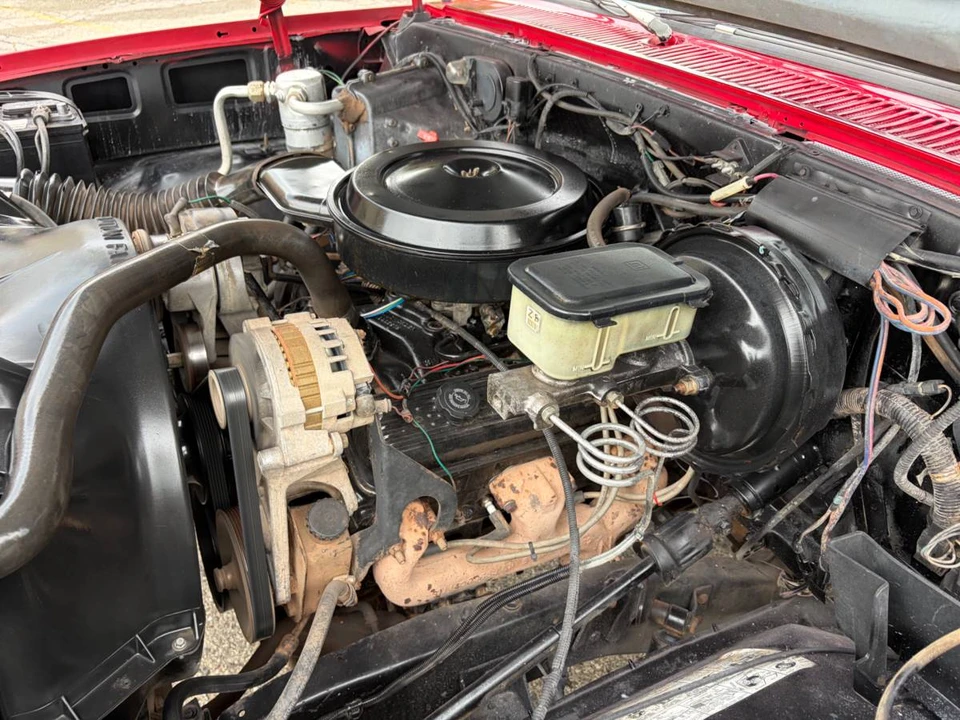 1989 GMC Jimmy 2nd Gen - Image 13 of 14