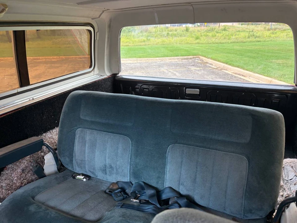 1989 GMC Jimmy 2nd Gen - Image 11 of 14