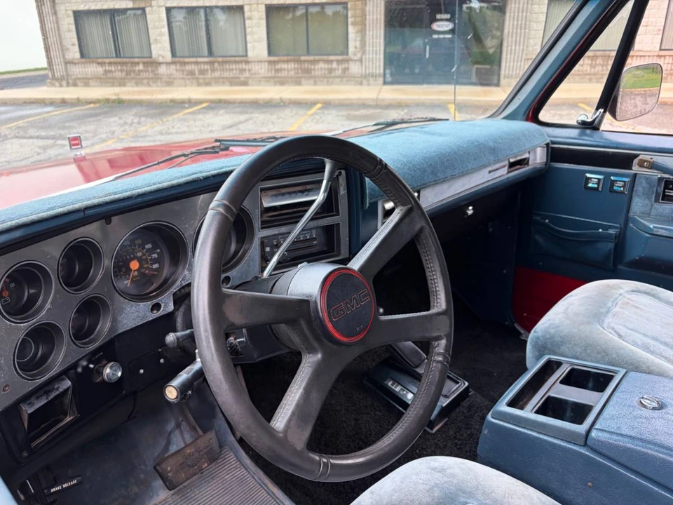 1989 GMC Jimmy 2nd Gen - Image 10 of 14