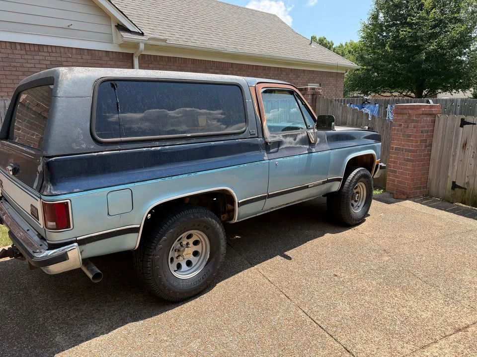 1989 GMC Jimmy 2nd Gen - Image 5 of 15