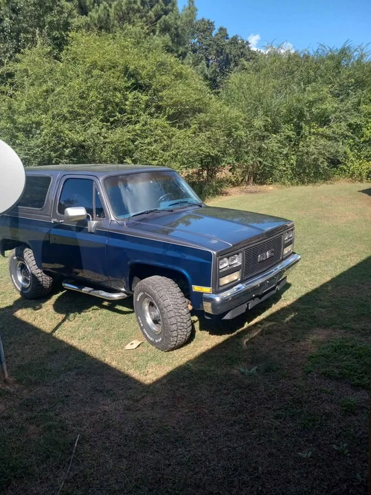 1989 GMC Jimmy 2nd Gen - Image 2 of 13