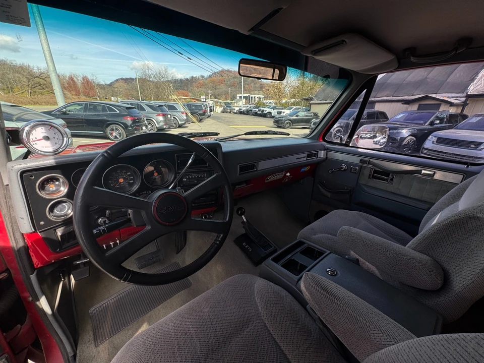 1989 GMC Jimmy 2nd Gen - Image 12 of 21
