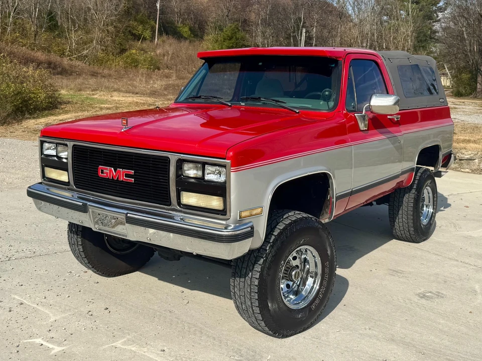 1989 GMC Jimmy 2nd Gen - Image 2 of 12