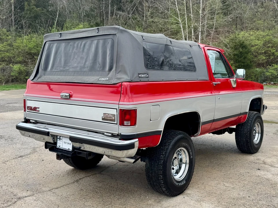 1989 GMC Jimmy 2nd Gen - Image 3 of 21