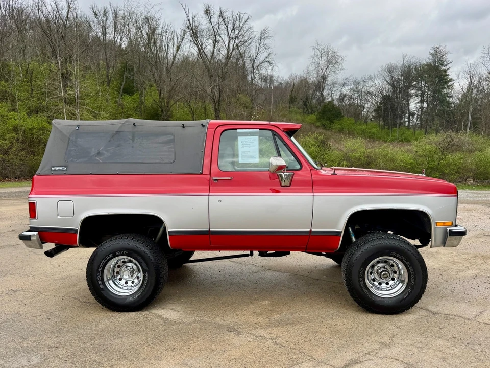 1989 GMC Jimmy 2nd Gen - Image 8 of 21
