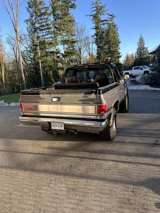 1989 GMC Jimmy 2nd Gen - Image 24 of 31