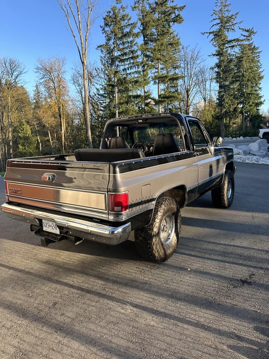 1989 GMC Jimmy 2nd Gen - Image 25 of 31