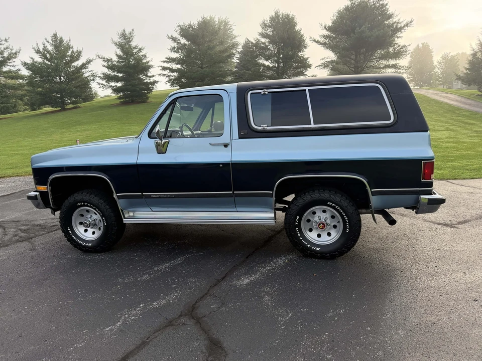 1989 GMC Jimmy 2nd Gen - Image 29 of 31