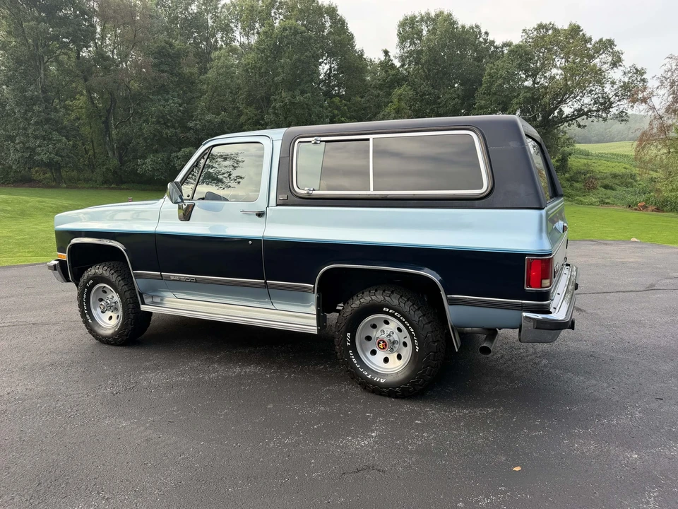 1989 GMC Jimmy 2nd Gen - Image 30 of 31