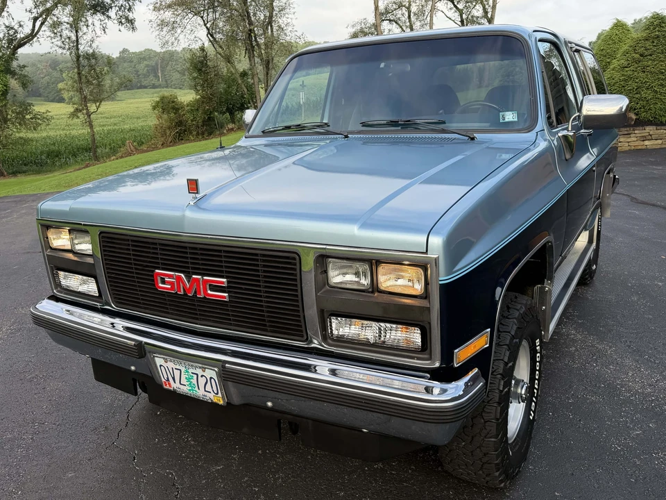 1989 GMC Jimmy 2nd Gen - Image 2 of 31