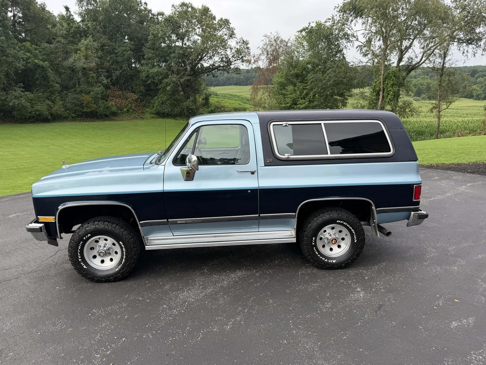 1989 GMC Jimmy 2nd Gen - Image 27 of 31