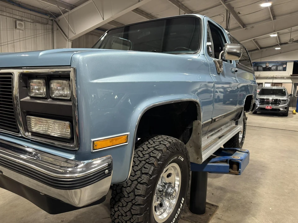 1989 GMC Jimmy 2nd Gen - Image 10 of 31