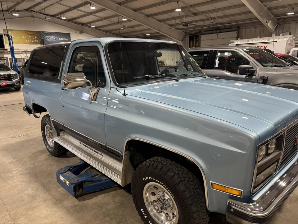 1989 GMC Jimmy 2nd Gen - Image 27 of 31