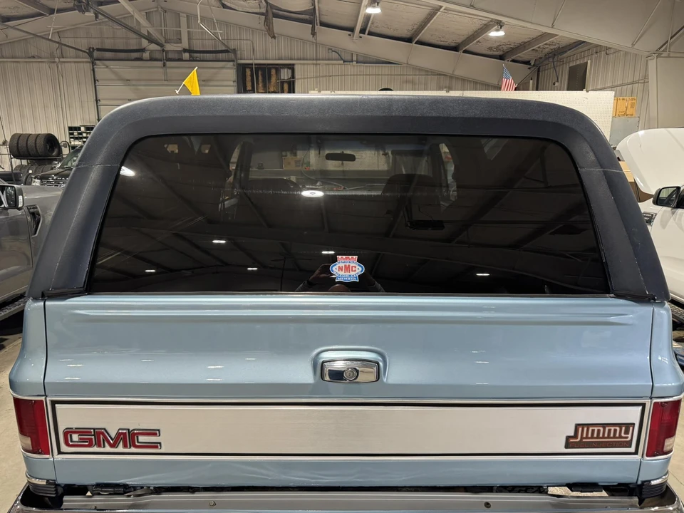 1989 GMC Jimmy 2nd Gen - Image 16 of 31
