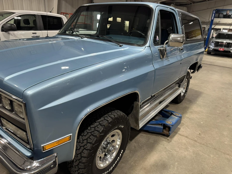 1989 GMC Jimmy 2nd Gen - Image 9 of 31