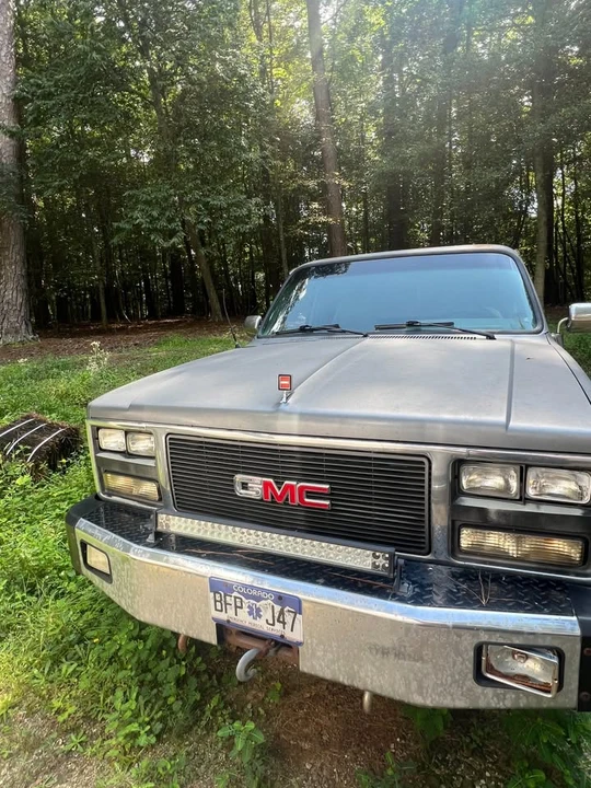 1989 GMC Jimmy 2nd Gen - Image 2 of 14