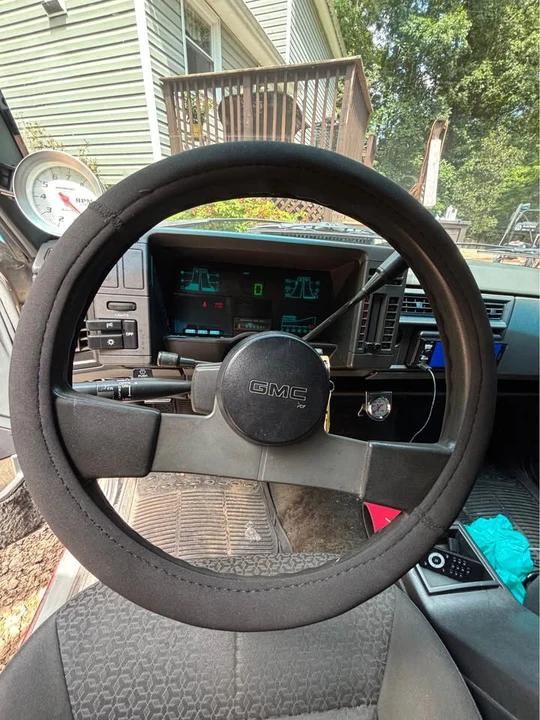 1989 GMC Jimmy 2nd Gen - Image 5 of 9