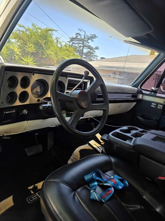 1989 GMC Jimmy 2nd Gen - Image 3 of 10