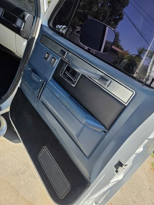 1989 GMC Jimmy 2nd Gen - Image 4 of 10