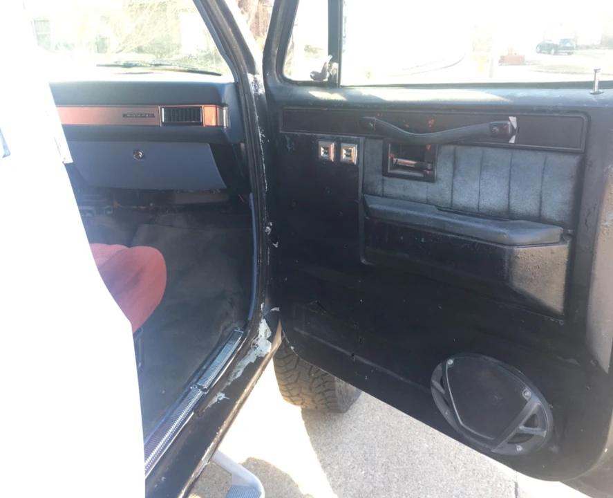 1989 GMC S-15 Jimmy 1st Gen - Image 14 of 21