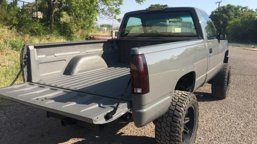 1989 GMC Sierra 1st Gen - Image 2 of 25