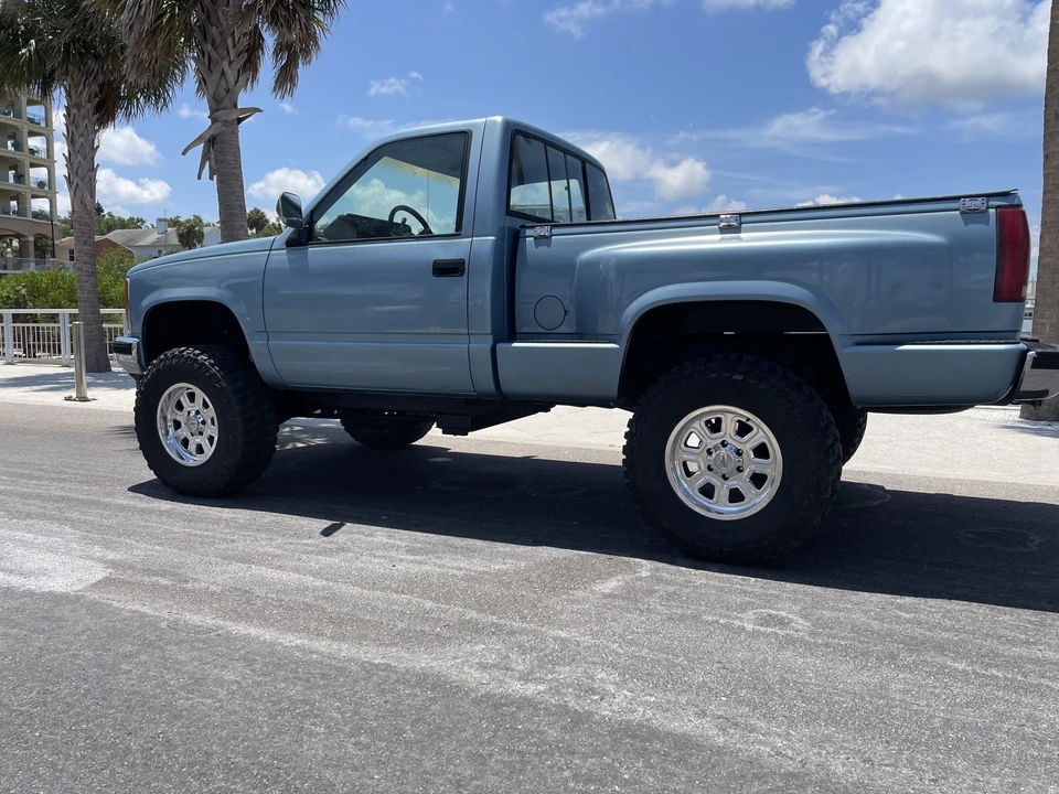 1989 GMC Sierra 1st Gen - Image 19 of 31