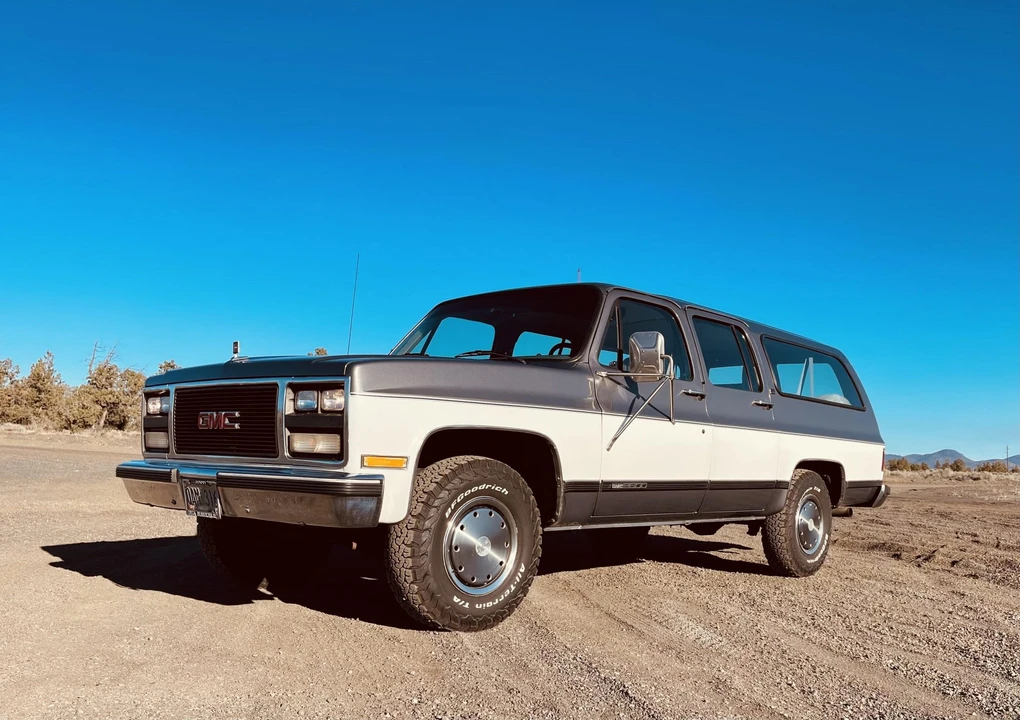 1989 GMC Suburban 7th Gen - Image 6 of 31