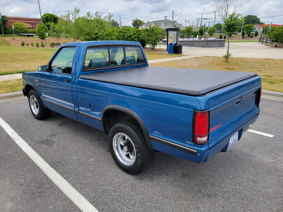 1989 GMC S-15/Sonoma - Image 8 of 31