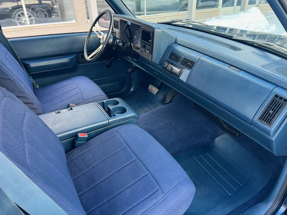 1989 GMC Sierra 1st Gen - Image 15 of 21