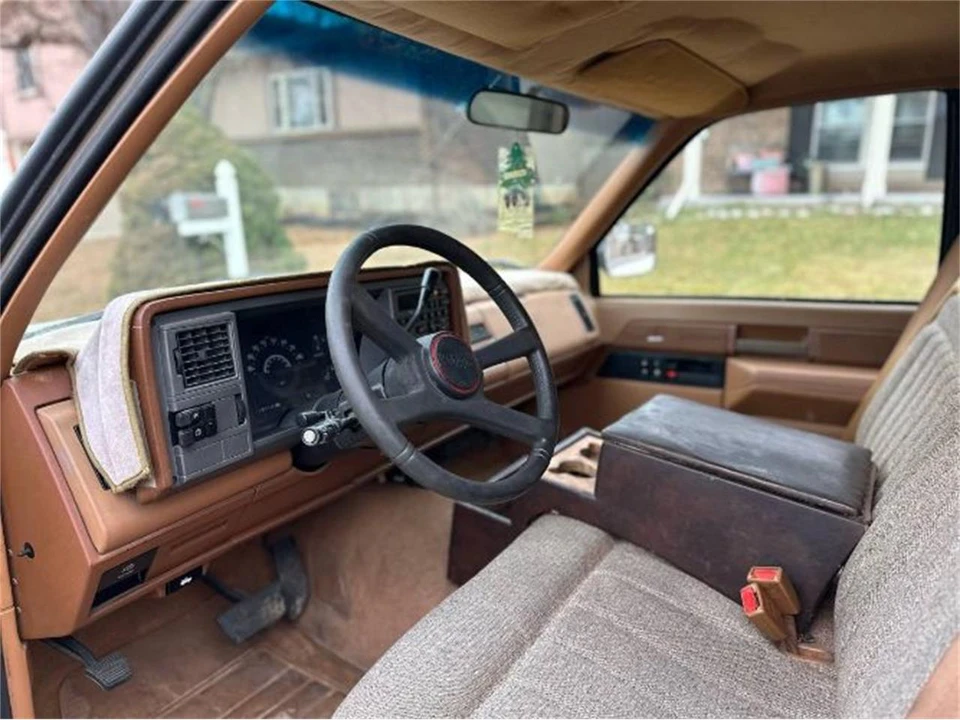 1989 GMC Sierra 1st Gen - Image 6 of 15