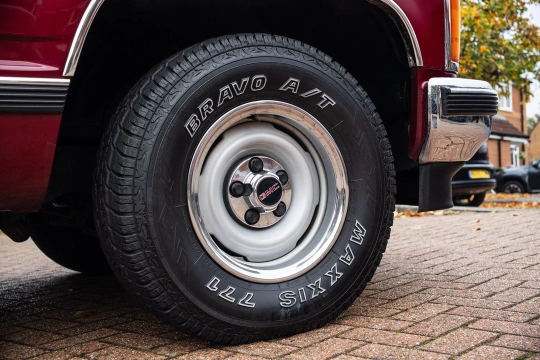 1989 GMC Sierra 1st Gen - Image 25 of 30