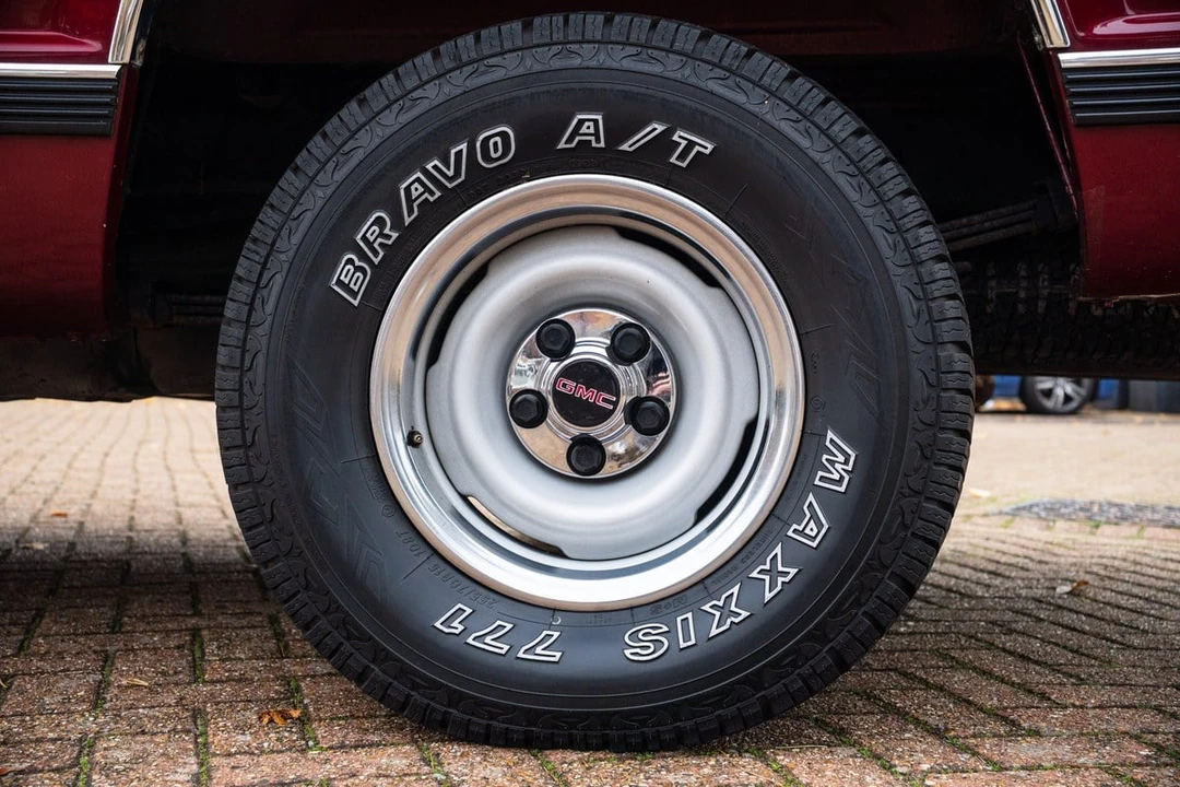 1989 GMC Sierra 1st Gen - Image 27 of 30