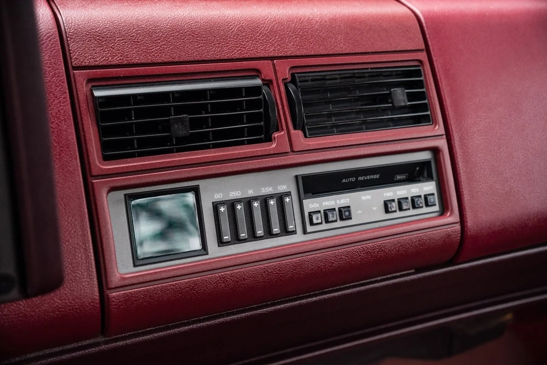 1989 GMC Sierra 1st Gen - Image 9 of 30